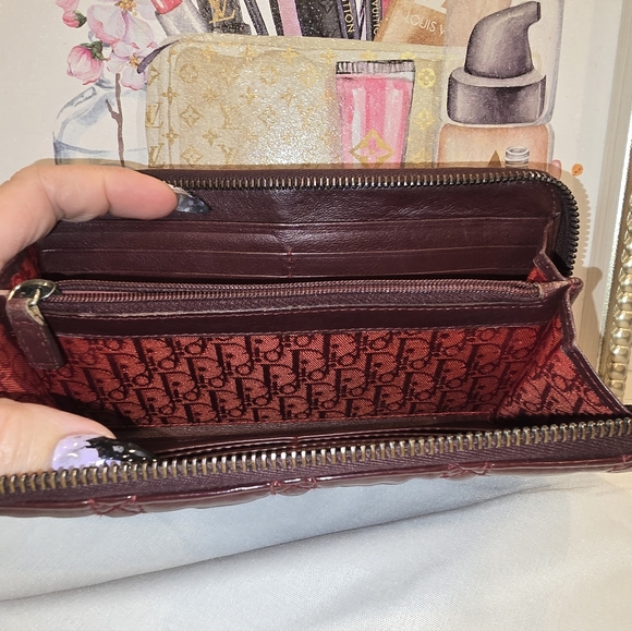 Dior cannage Burgundy Zip Around Wallet - Picture 3 of 12